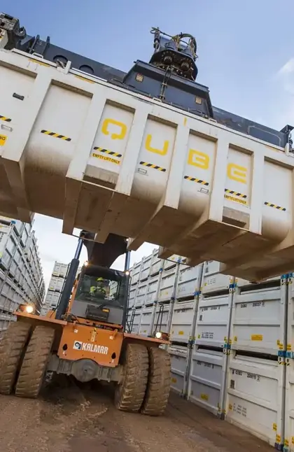 Qube cargo being lifted